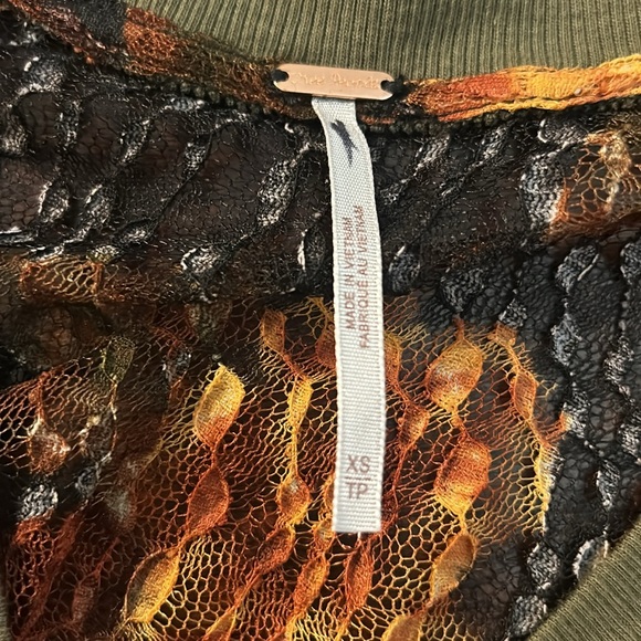 Free People Solana Sheer Crop Top Short Sleeve Shirt Women’s  NWOT - Picture 4 of 4